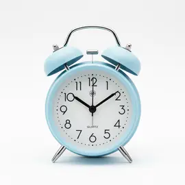 Orë Tavoline Klasike me Zile Metalike