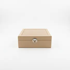 Kuti Bizhuterish / Nuanca Kafe dhe Pana