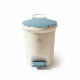 Kosh Mbeturinash / Me kembez