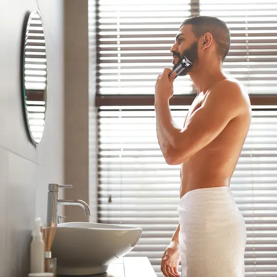 Prerëse flokësh dhe mjekre Ufesa Razor Fade Digital 150 min Ekran Digital Kreherë 1–3 mm, 3 imazh