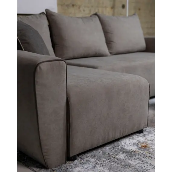 Kënd Omis Bezhe, 4 imazh