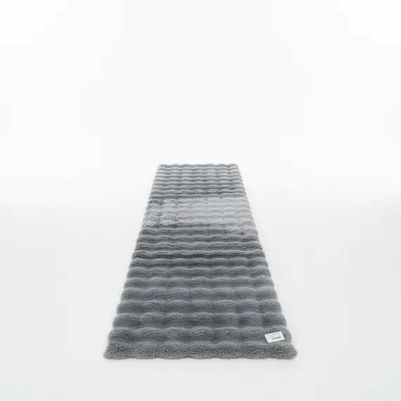 Tapet i Gjatë Pelushi Gri Sintetik për Dysheme