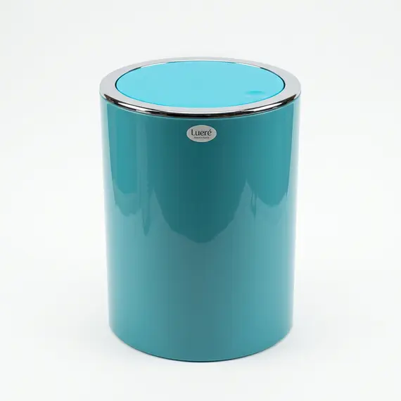 Kosh Mbeturinash / Blu