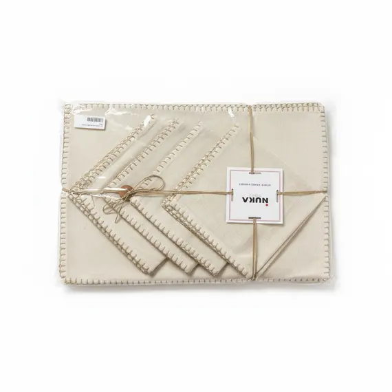 Set 4 Peceta 40*60 dhe 4 Mbulese Tavoline Bezhe