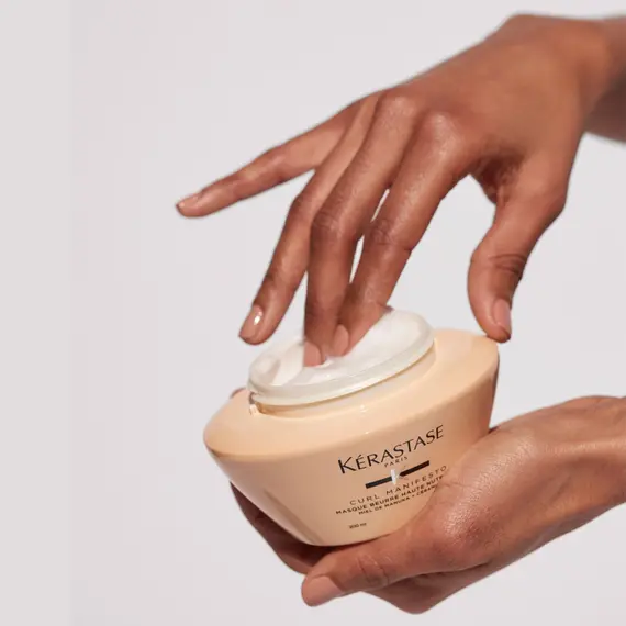Maskë për kaçurrela Kerastase Curl Manifesto 200ml, 7 imazh