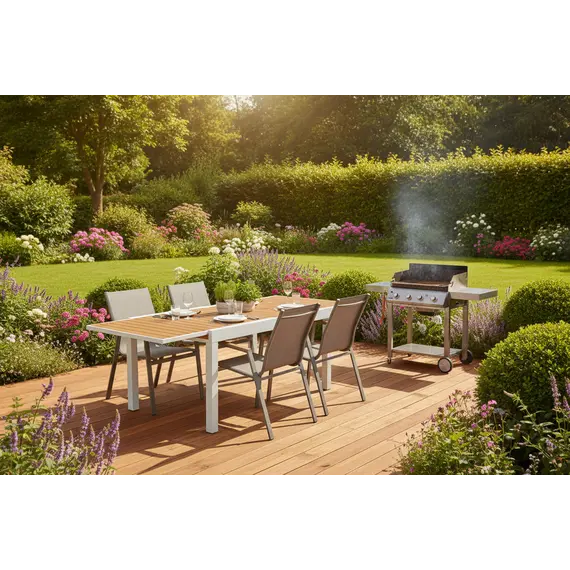 Tavoline Me Hapje Kembe Metalike + 4 Karrige Alma + Vazo dekorative dhurate, 4 imazh