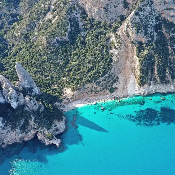 Paketa Turistike Sardinia 5 Ditë nga Tirana (Avion + Guidë), 5 imazh